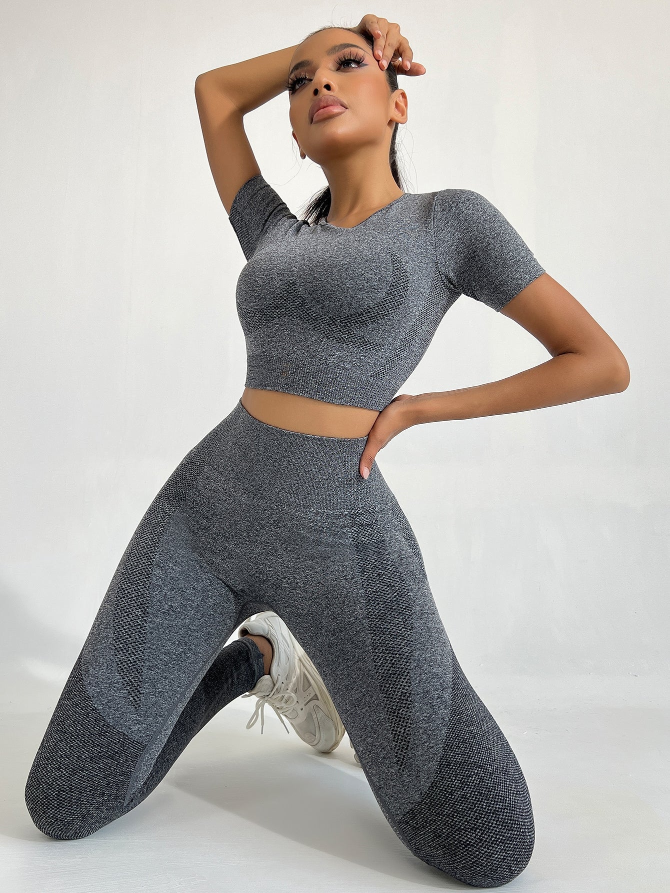 Yoga Trendy Women'S Seamless Vest And Leggings Sportswear Set