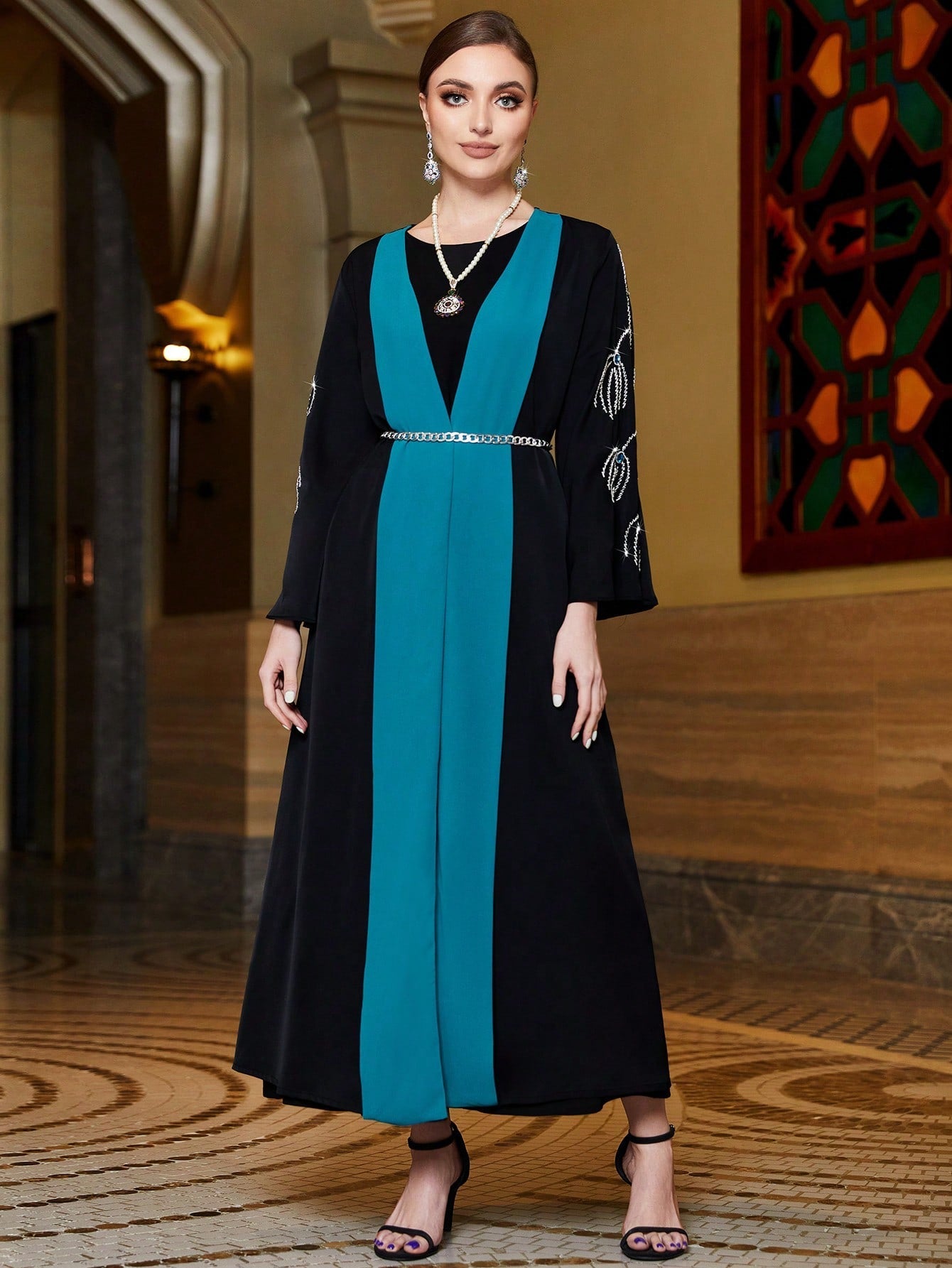 Najma Women's Contrast Trim Flared Sleeve Abaya Dress